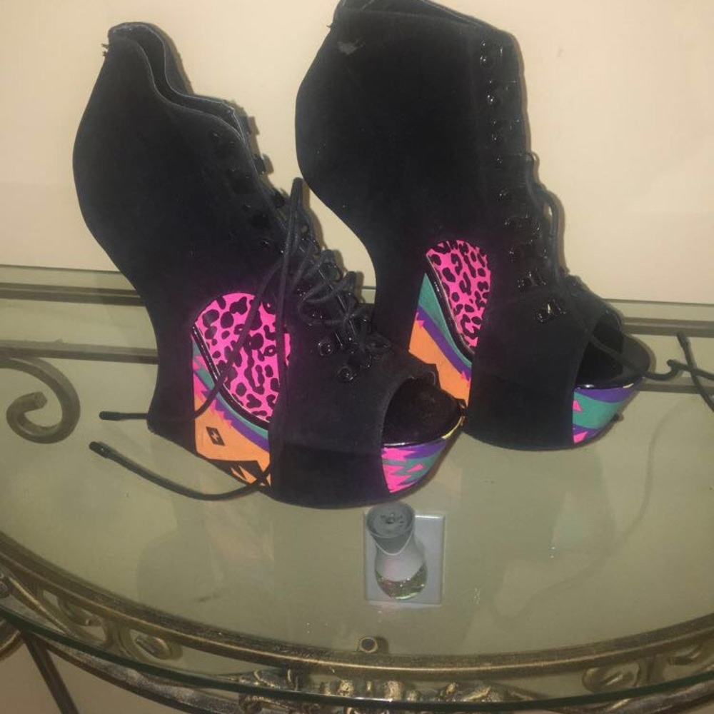 Colorful wedges